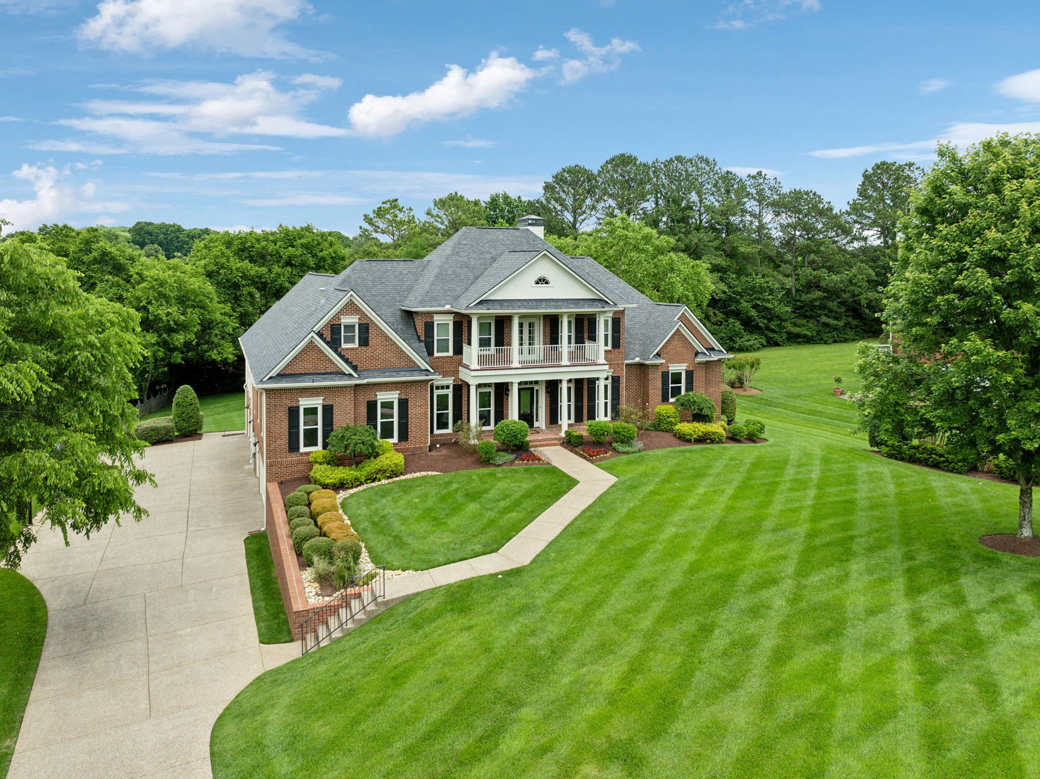 9240 Weston Dr