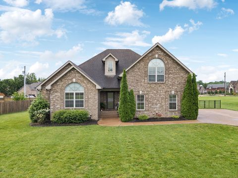 1403 Wade Hampton Ct Lebanon TN 37087
