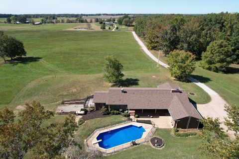 28 Ok Rd Lawrenceburg TN 38464