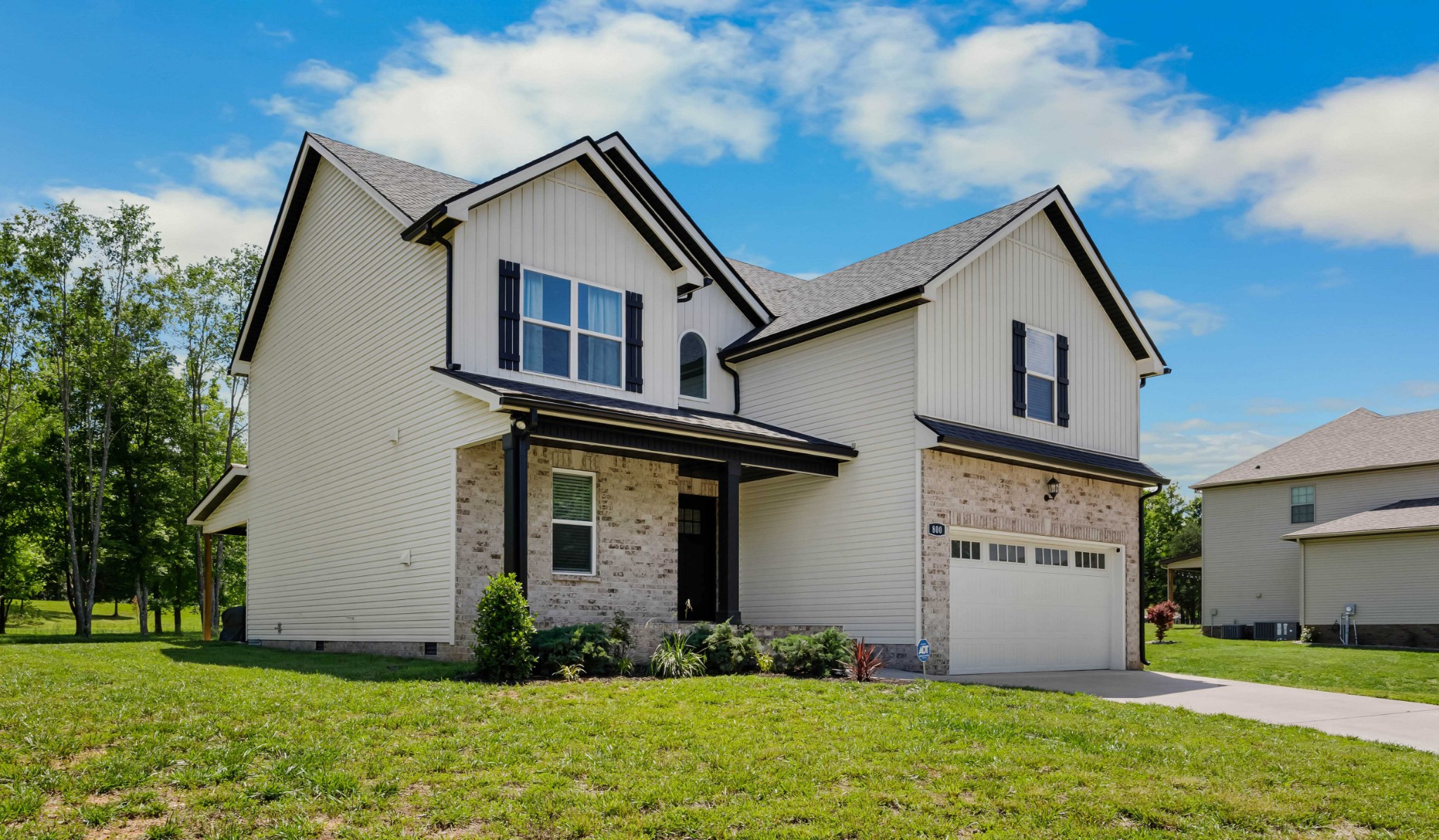 Clarksville, Tennessee 37042, United States, 3 Bedrooms Bedrooms, ,3 BathroomsBathrooms,Residential,Active,141555