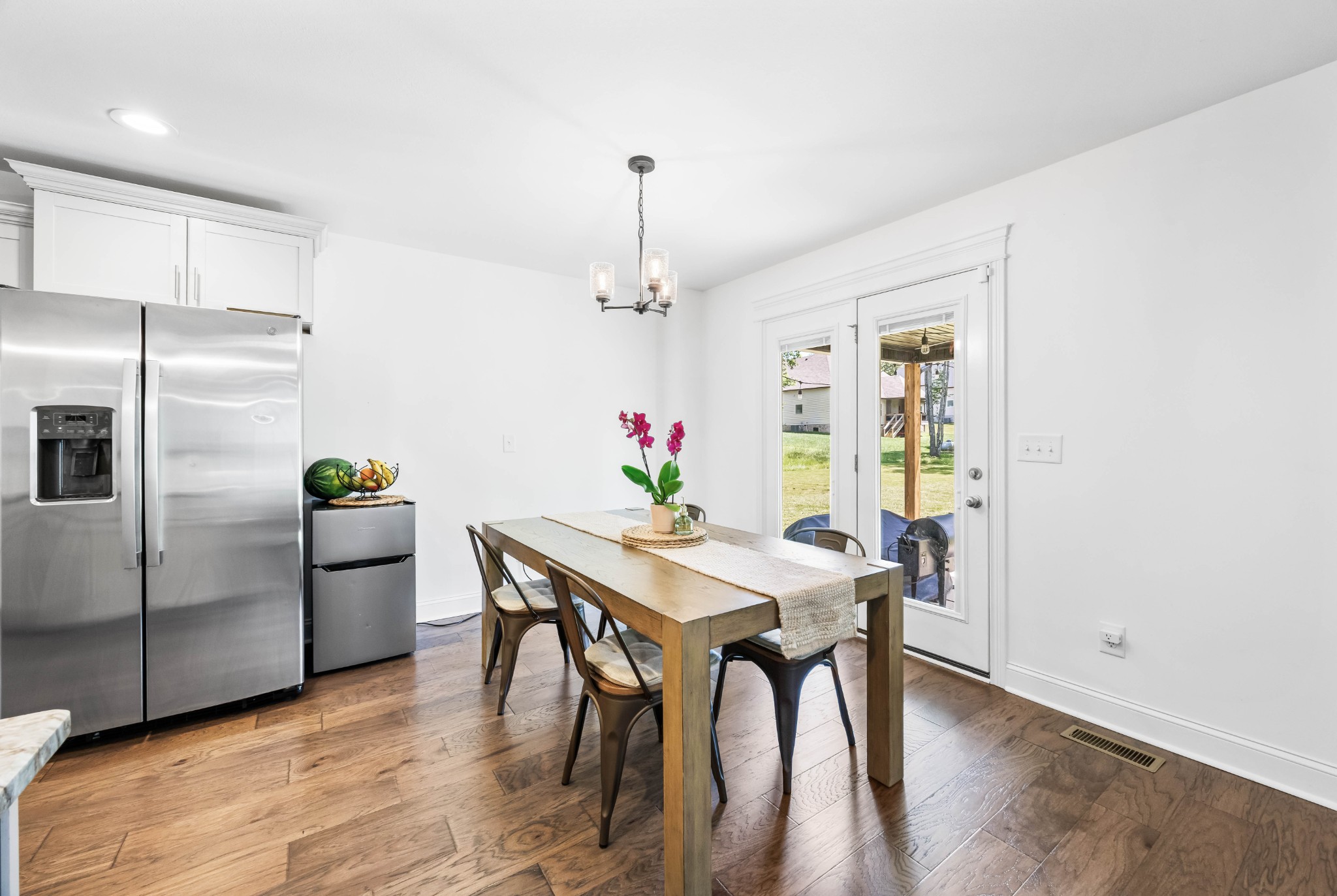 Clarksville, Tennessee 37042, United States, 3 Bedrooms Bedrooms, ,3 BathroomsBathrooms,Residential,Active,141555