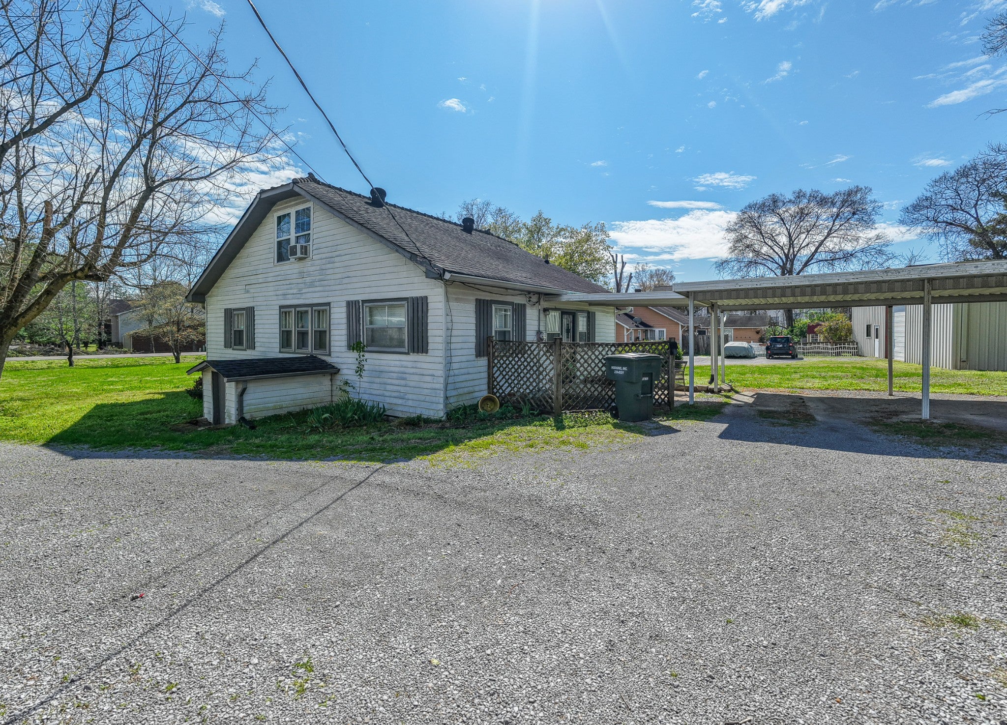 multi-family property for sale in Nashville, TN 37221, 7114 Old Harding Pike 7114 Old Harding Pike, Nashville TN 37221 multi-family property, photo 2 of 24