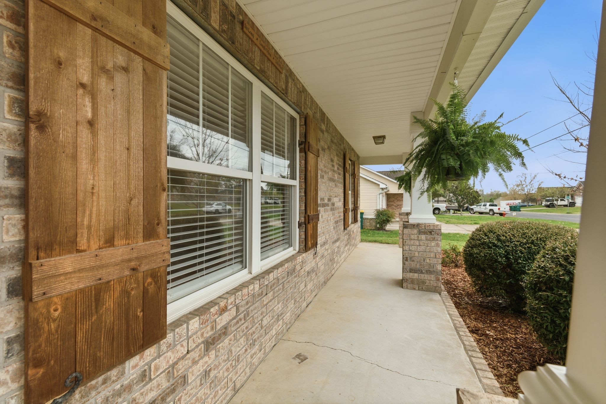 5016 Morning Dove Ln