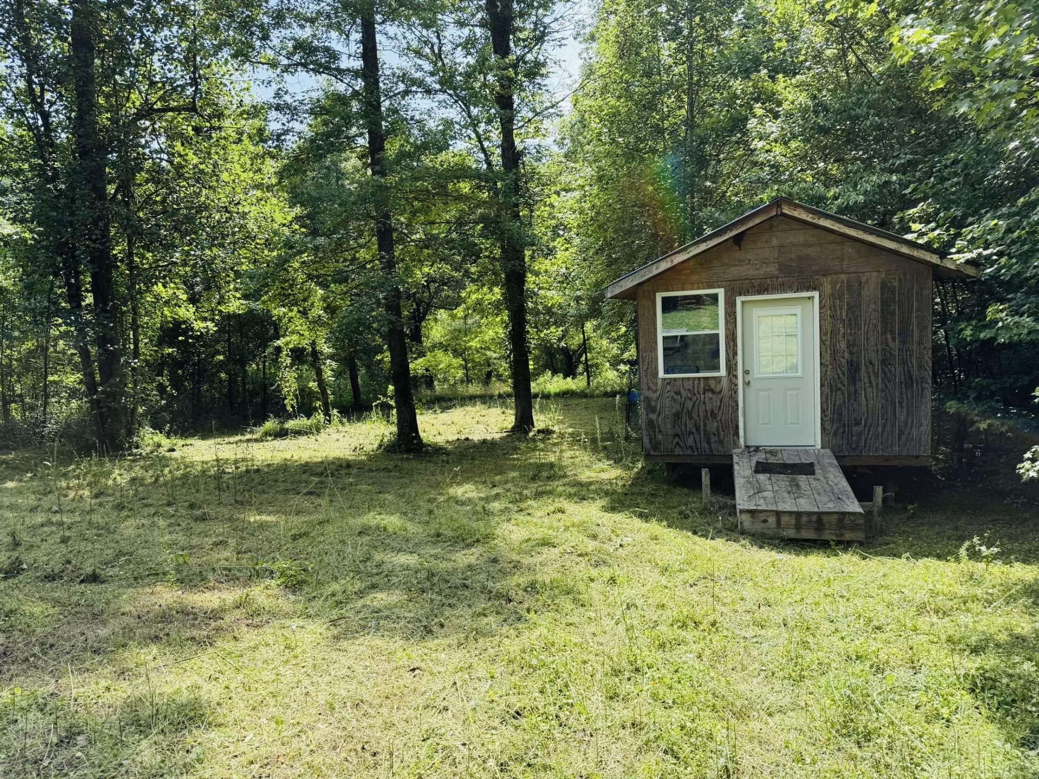 779 Henson LN
