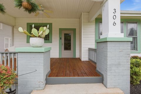 Photo of 306 McCall St, Nashville, TN 37211 (MLS # 3185118)