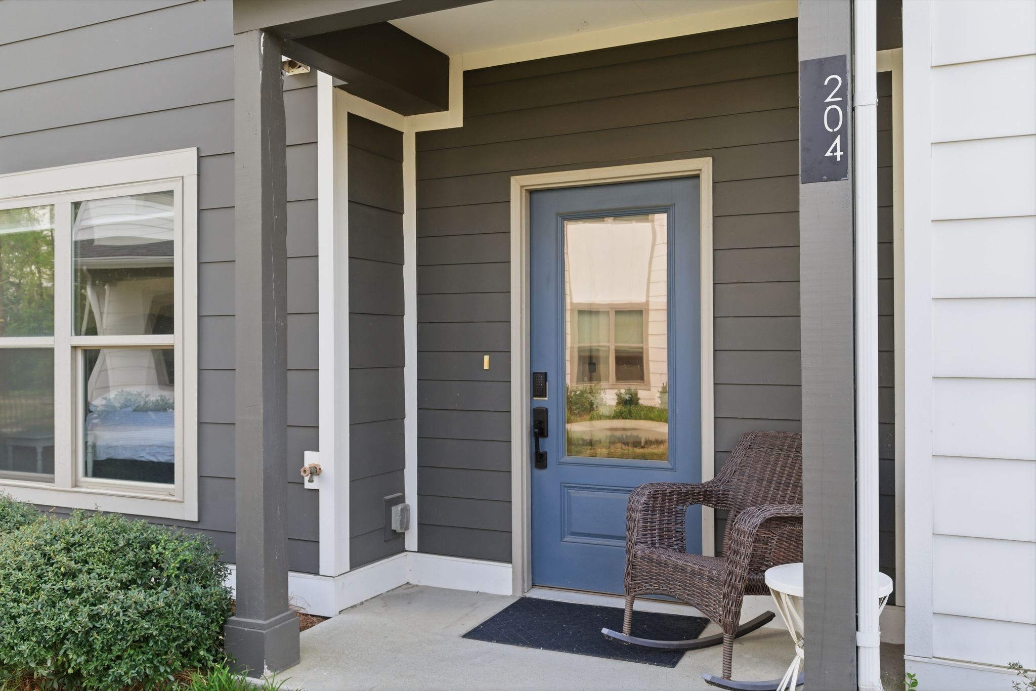 204 Thompson Park Dr