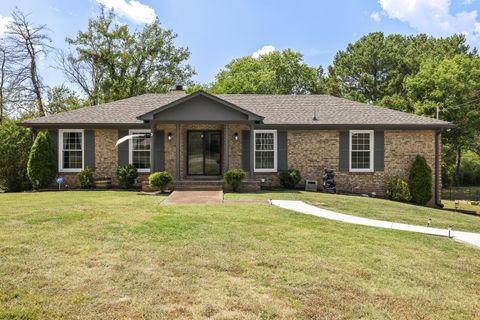 225 Cross Timbers Dr Nashville TN 37221