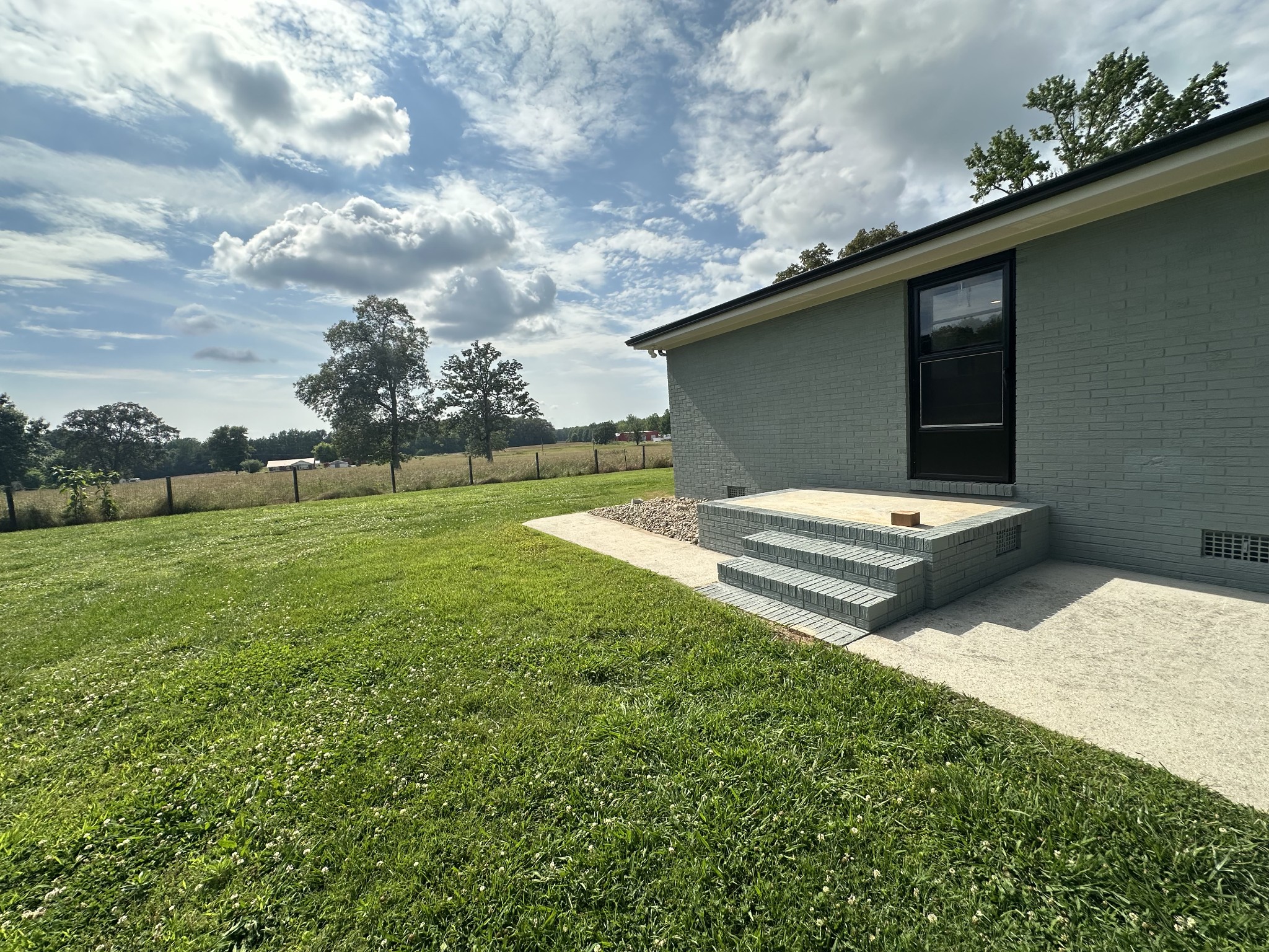 460 Grosch Rd