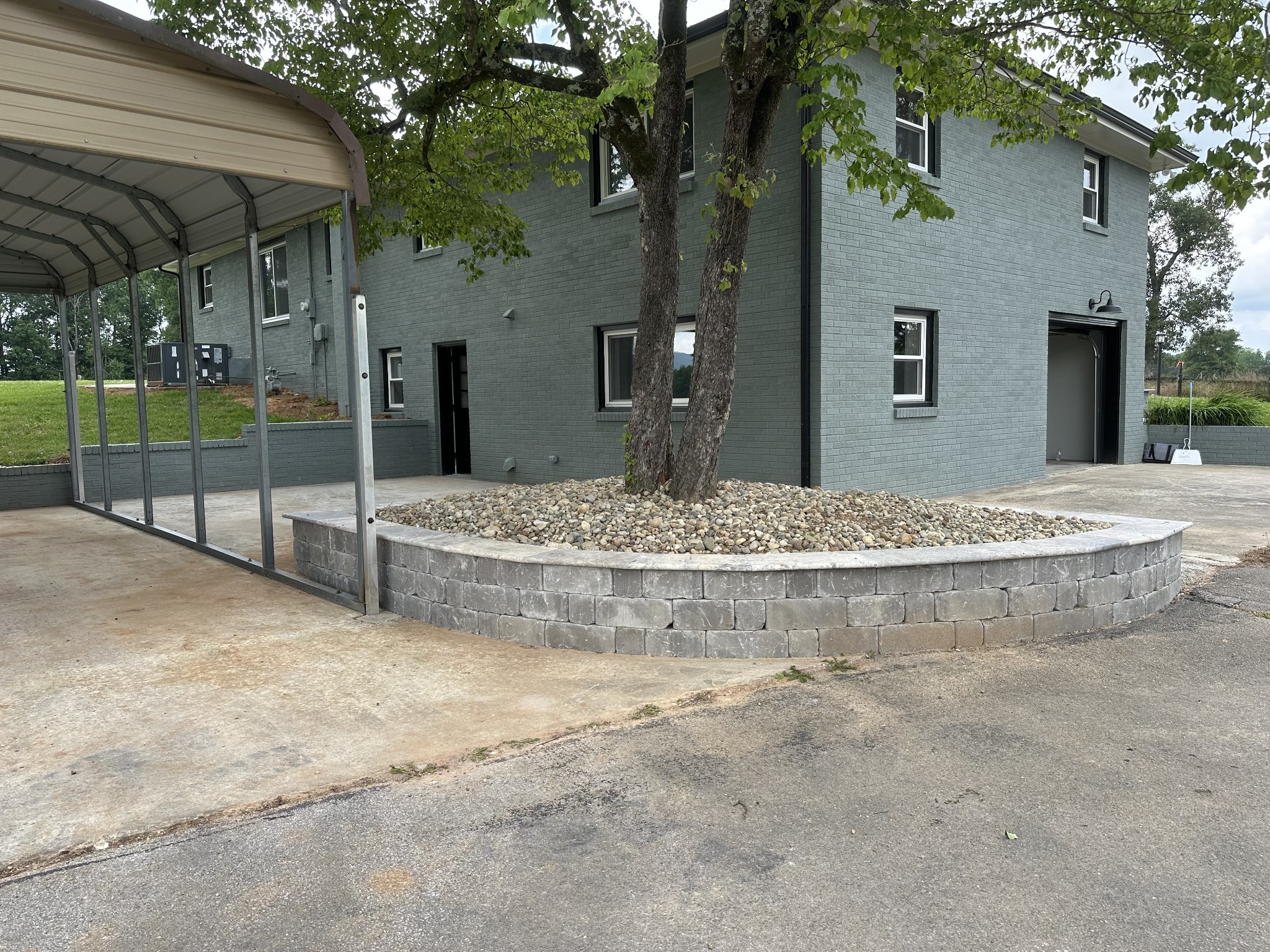 460 Grosch Rd