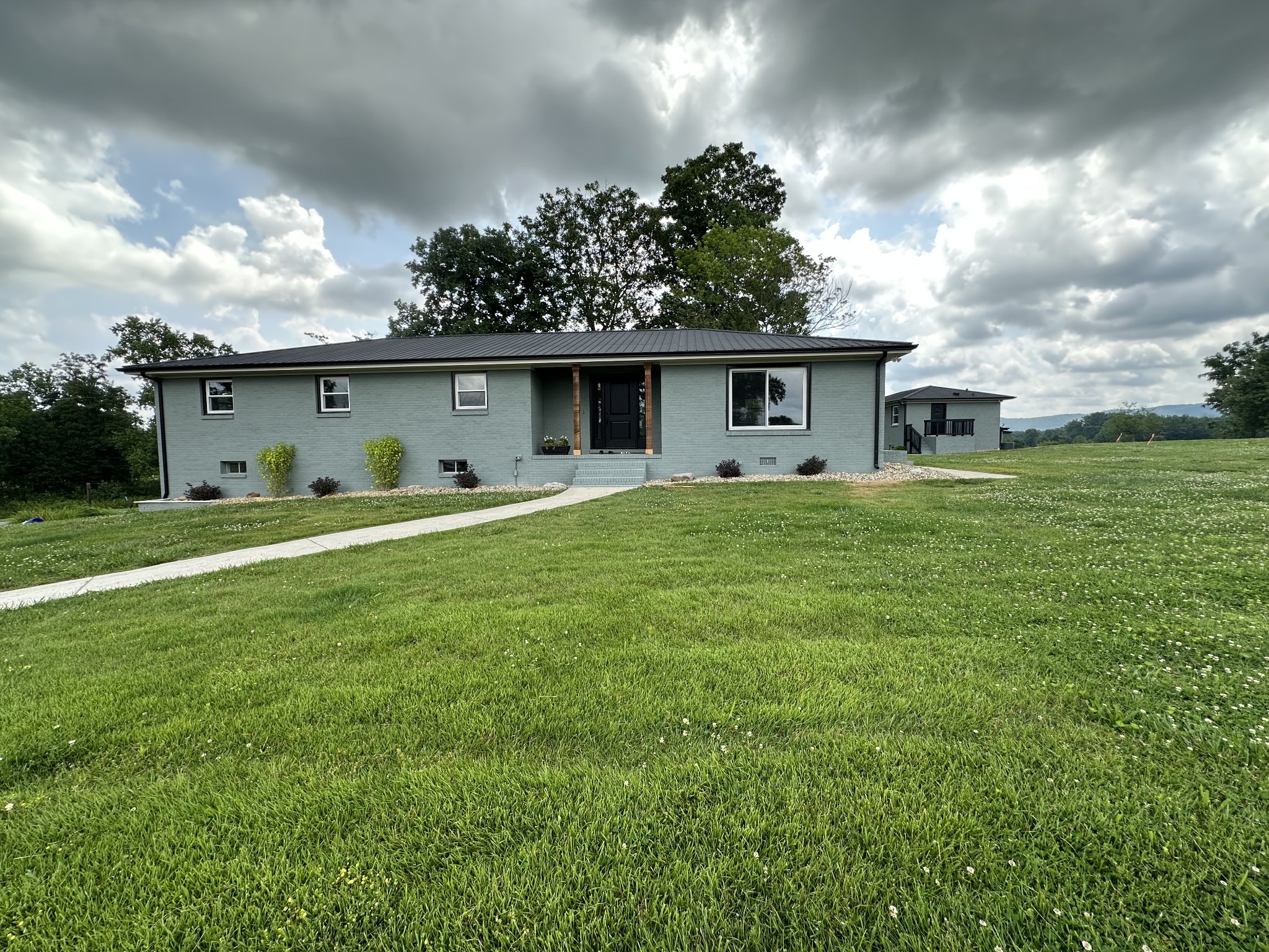 460 Grosch Rd