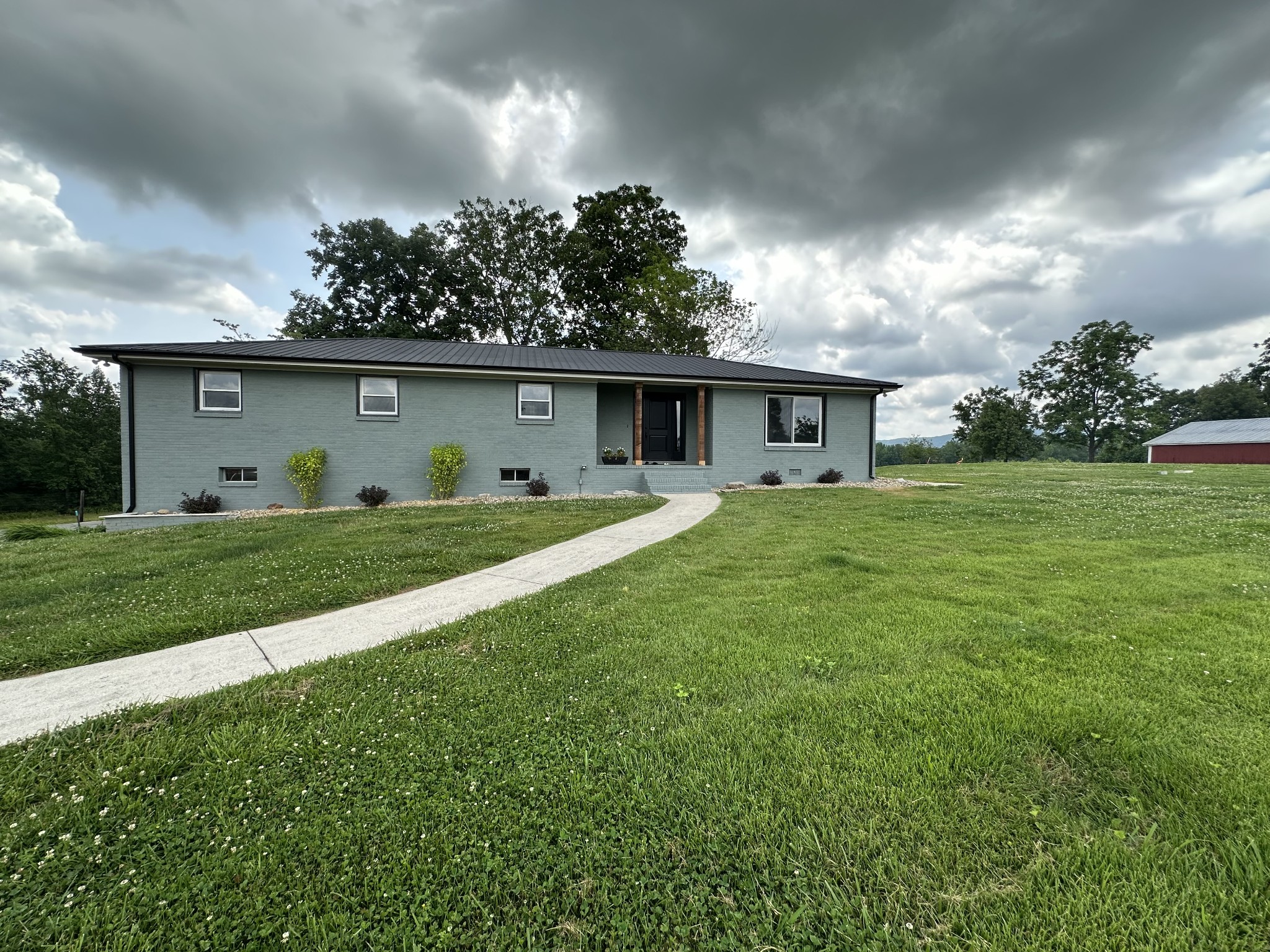 460 Grosch Rd