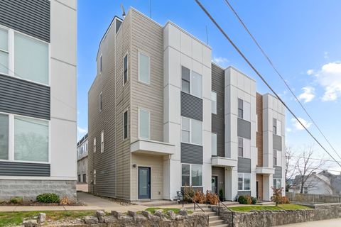 512 31st Ave N Nashville TN 37209