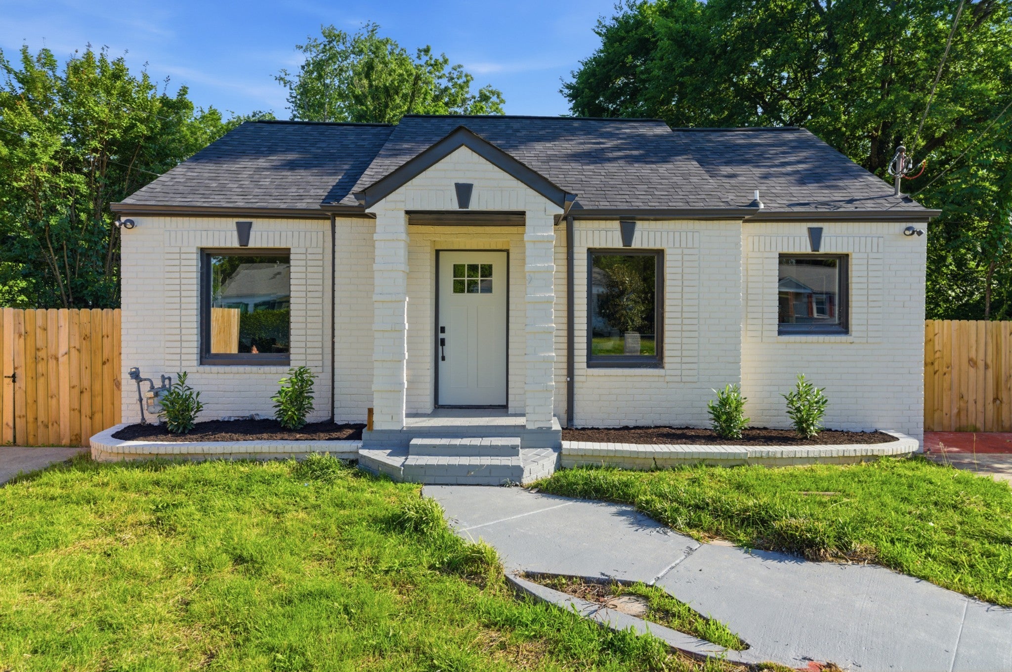 3-bed listing at 910 Ward St, Nashville
