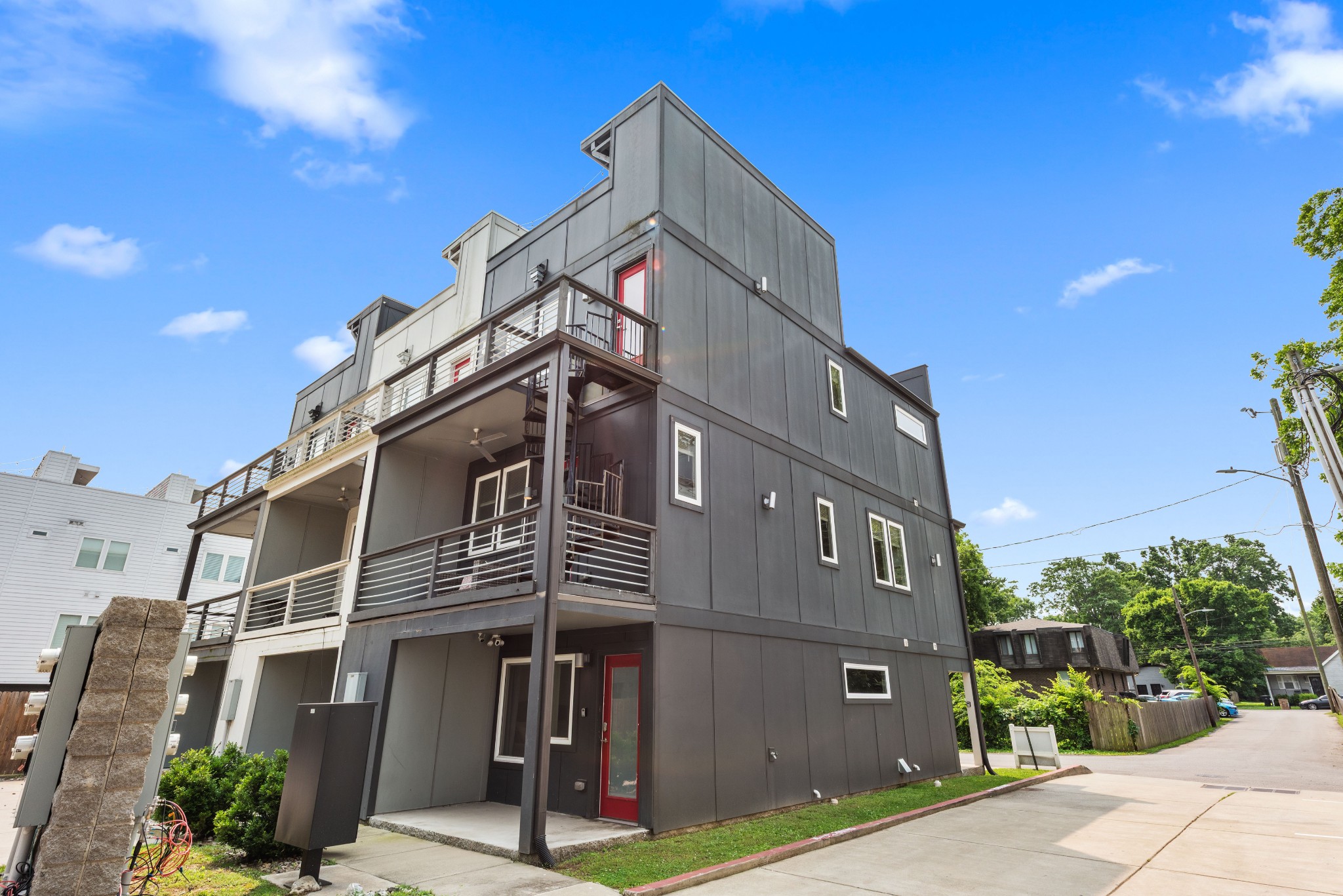 Middle Tennessee Properties 3 2410 Meharry Blvd 3
