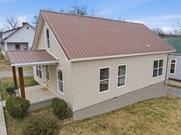 301 Bellview Ave N - Photo 3