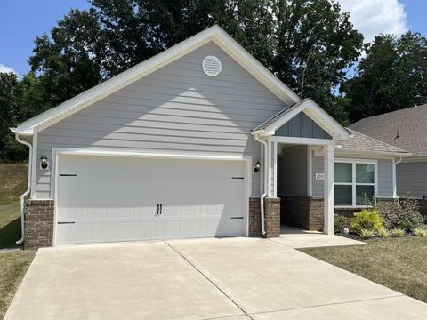 1003 Autumnwood Dr Dickson TN 37055