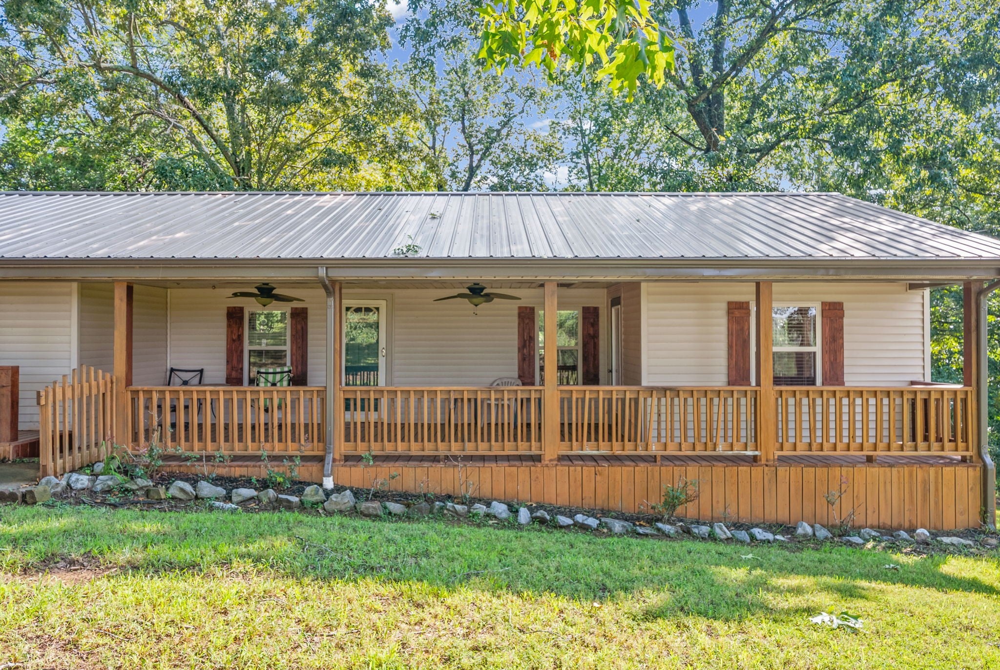 260 Crisp Rd