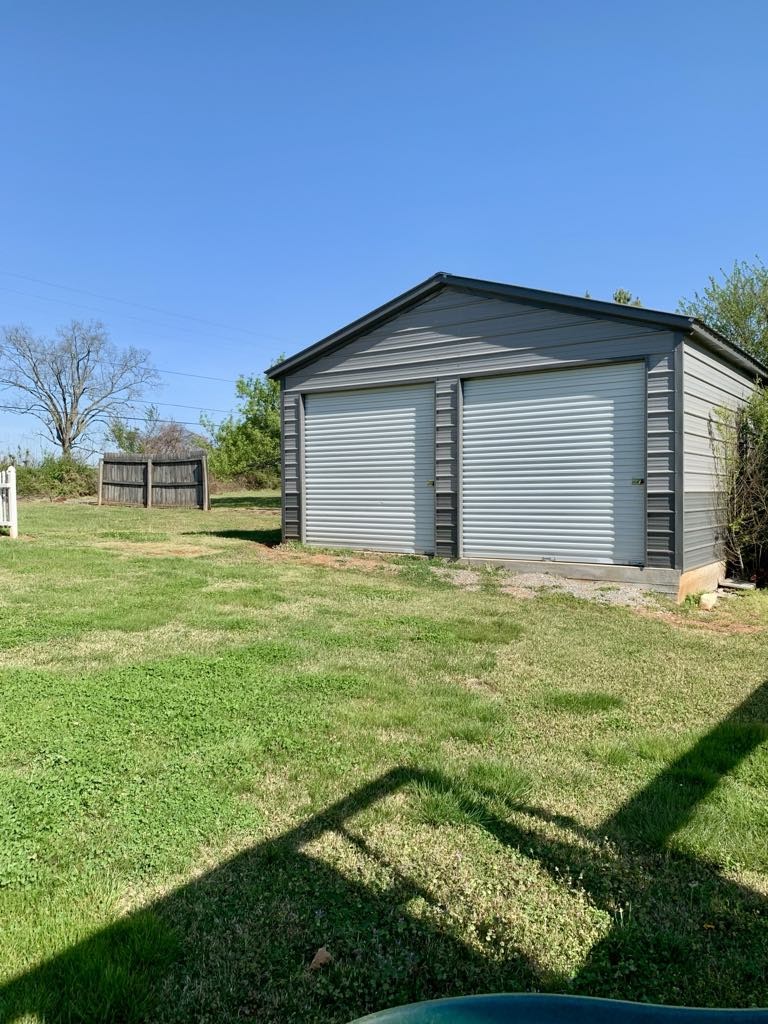 2 Merideth Lynn Rd