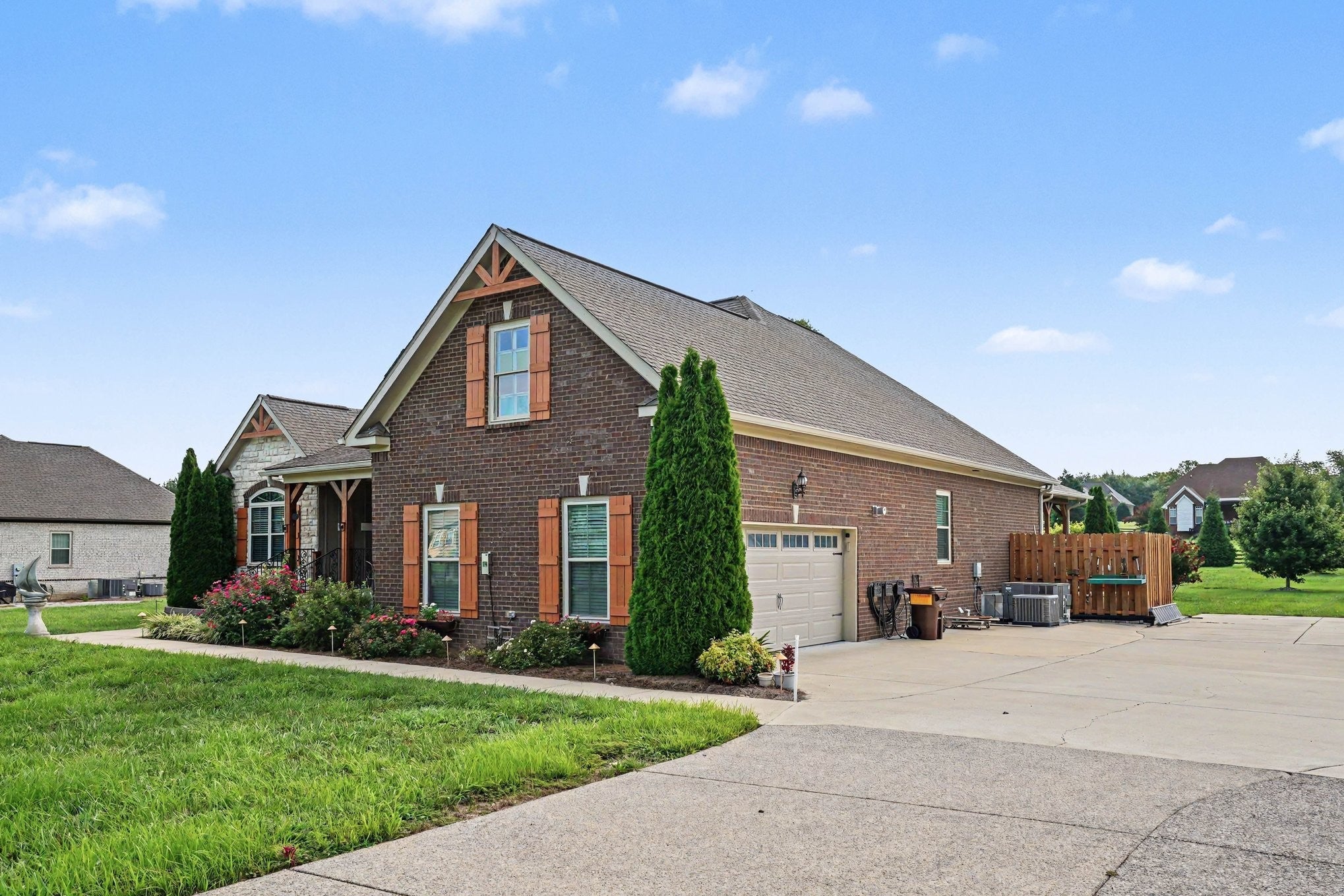 3043 Cross Gate Ln