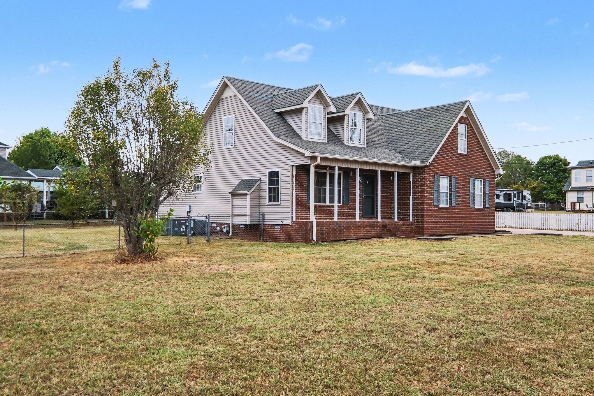 3112 Lancelot Dr