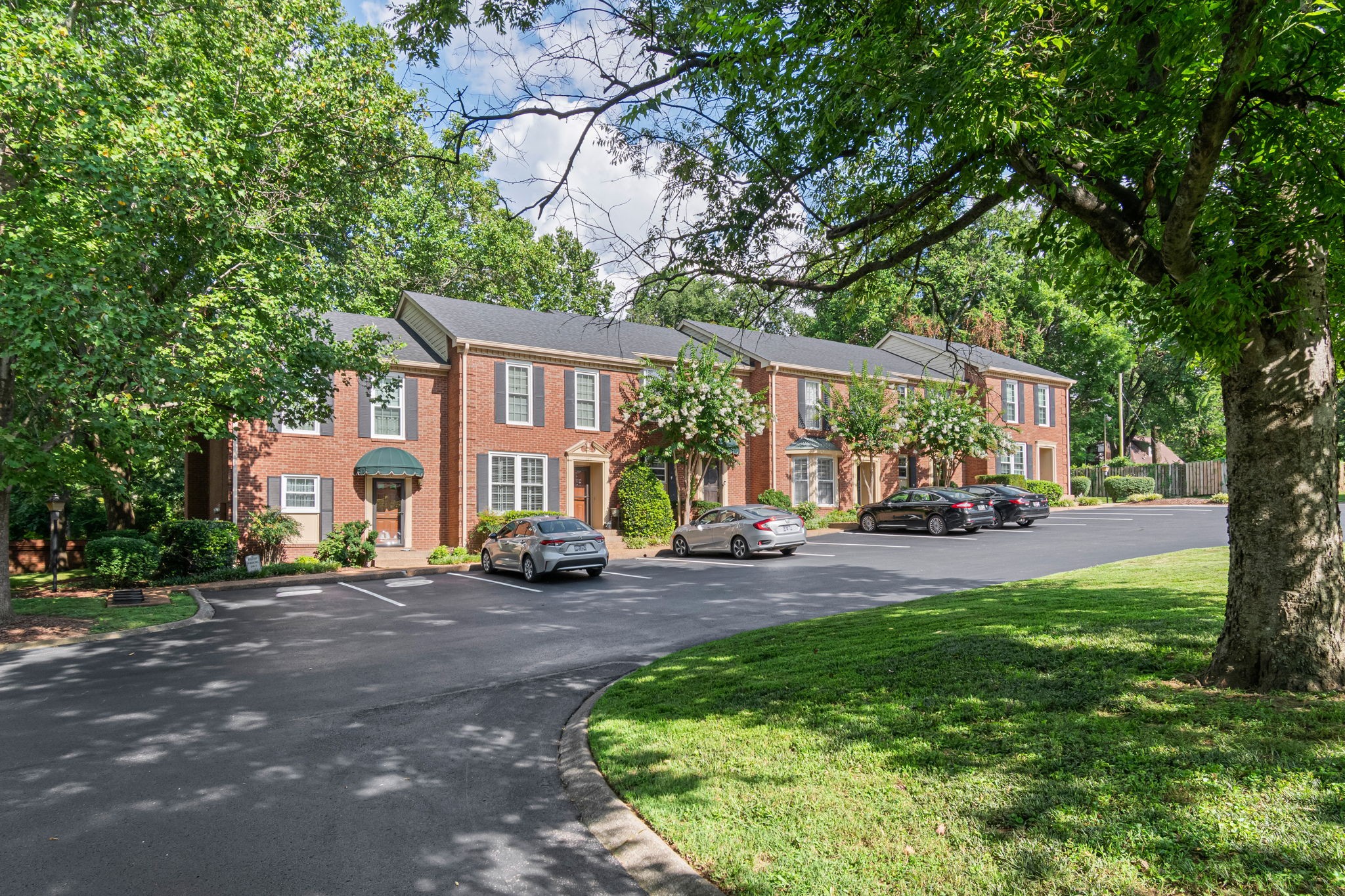 105 Westwood Trce