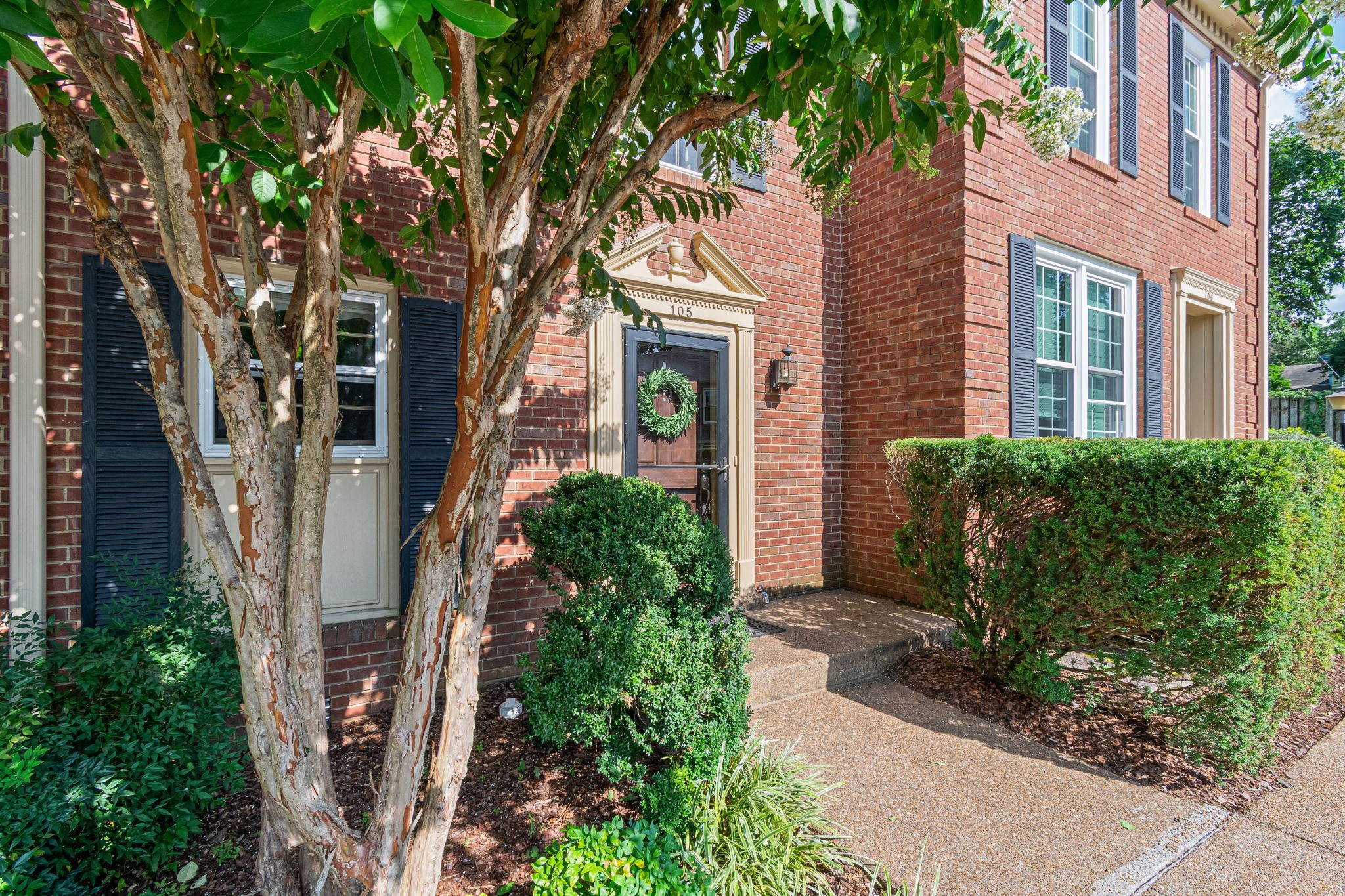 105 Westwood Trce
