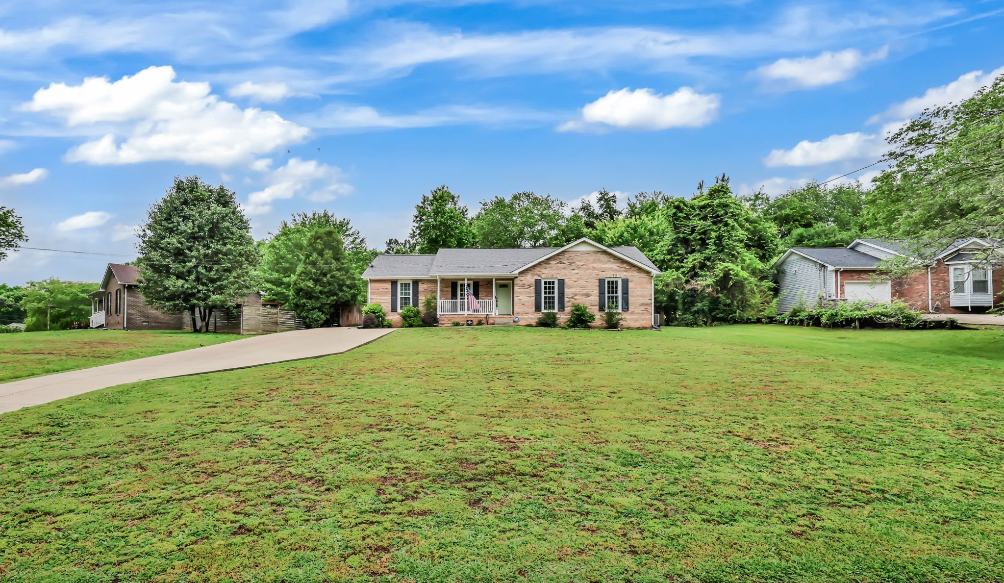 1738 Broadripple Dr