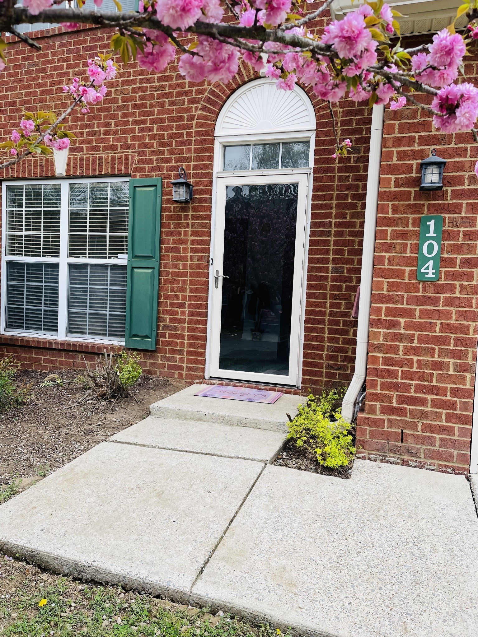 104 Nashboro Grns