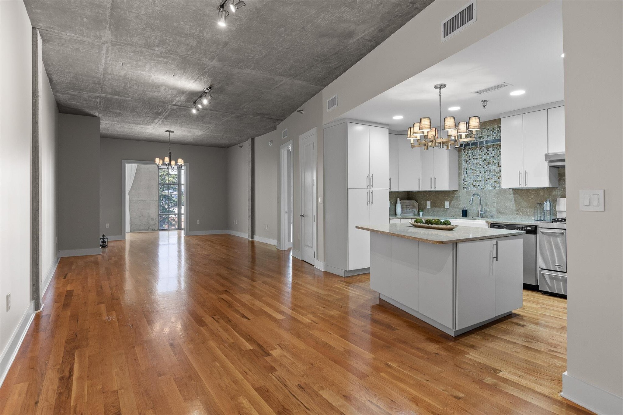 417 Frazier Avenue 303