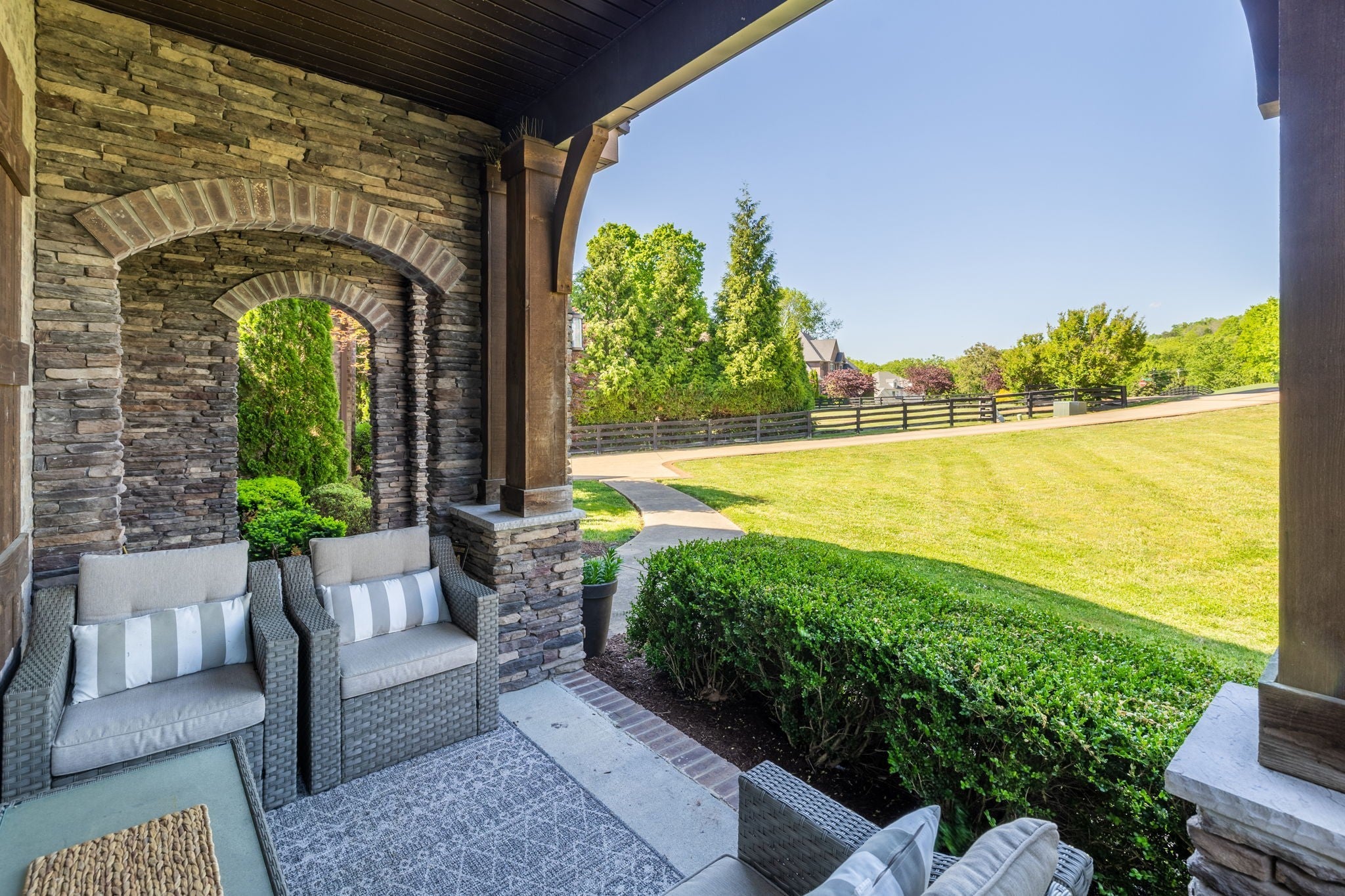 2713 Deer Haven Ct