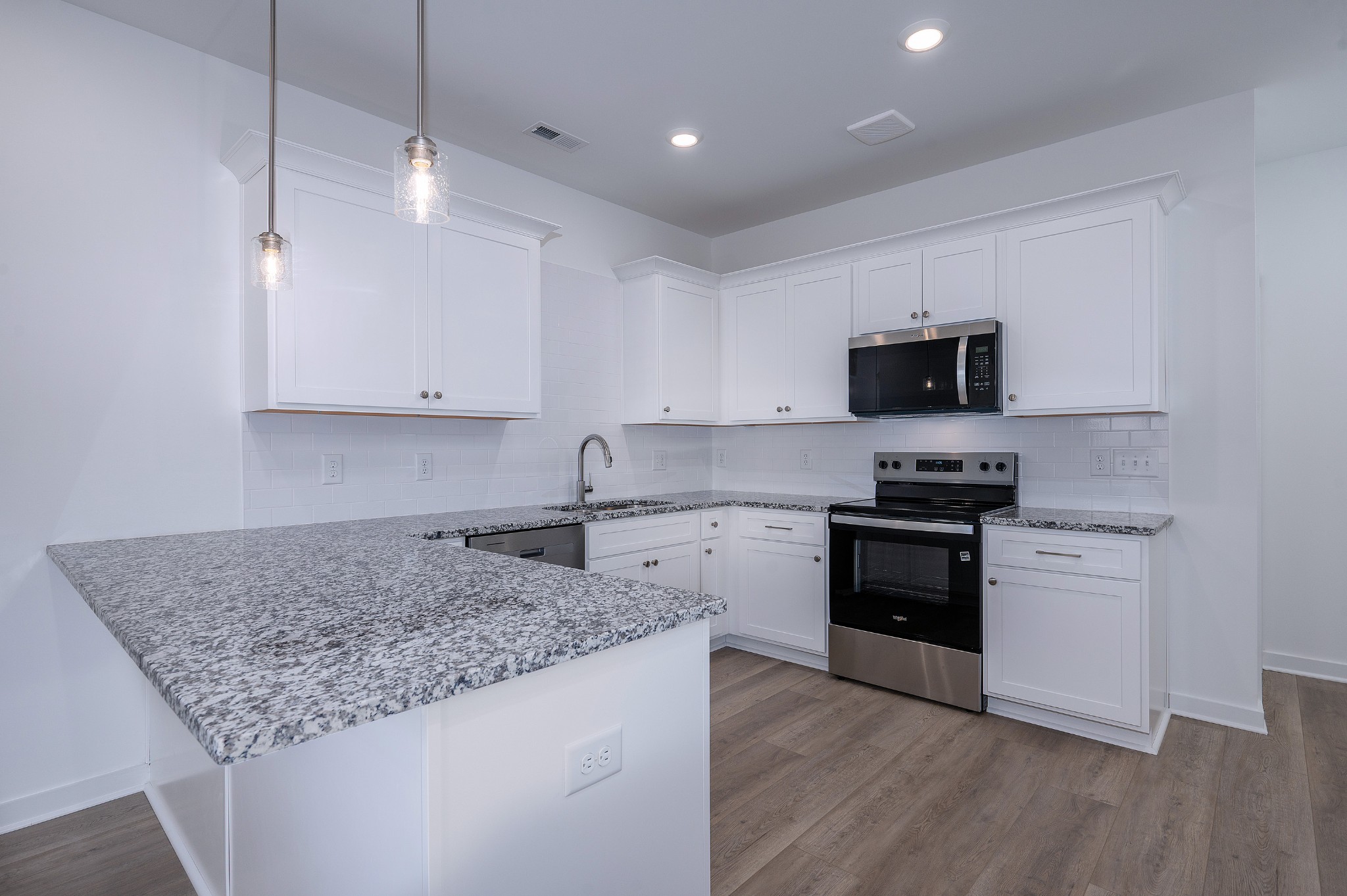 1170 S Dickerson Rd 23