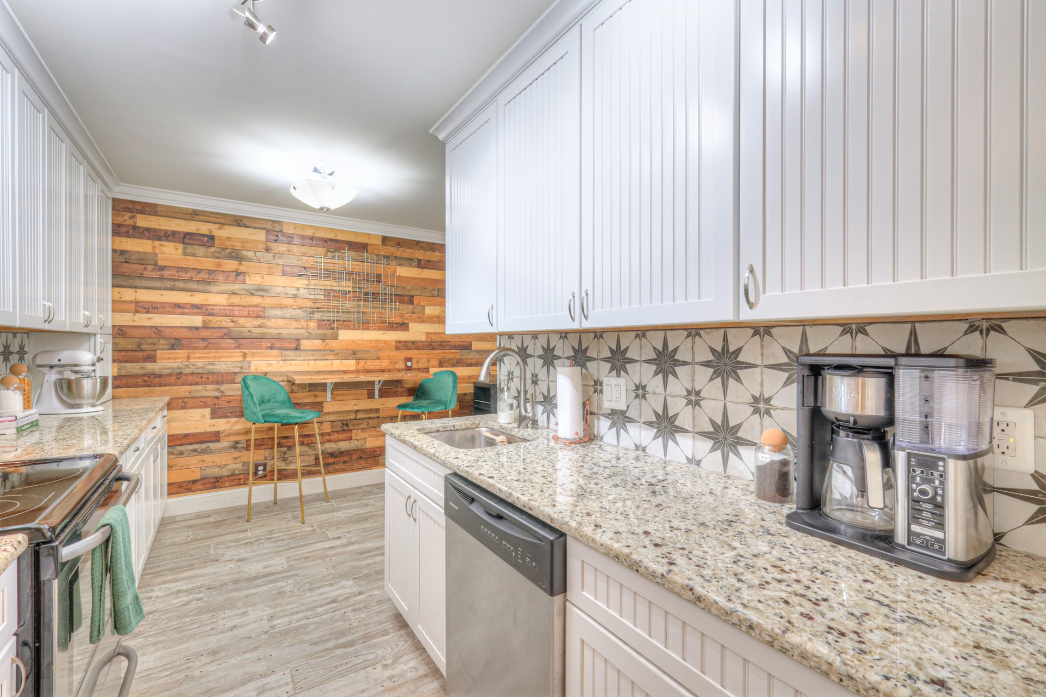 4425 Westlawn Dr B103