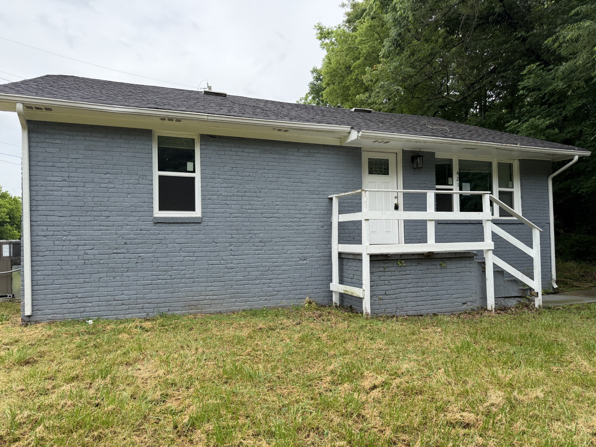 421 Plum St