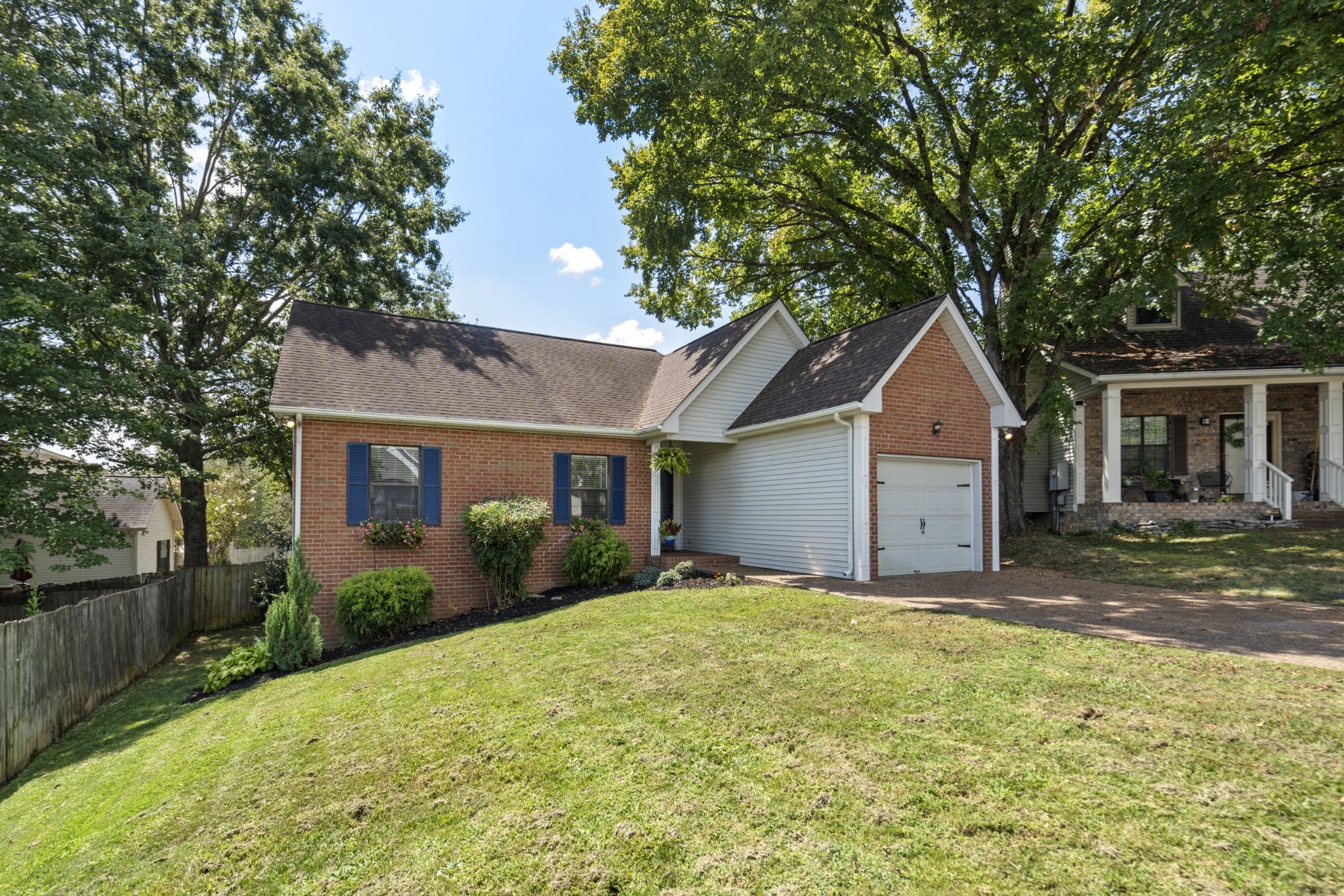703 Dove Valley Ct