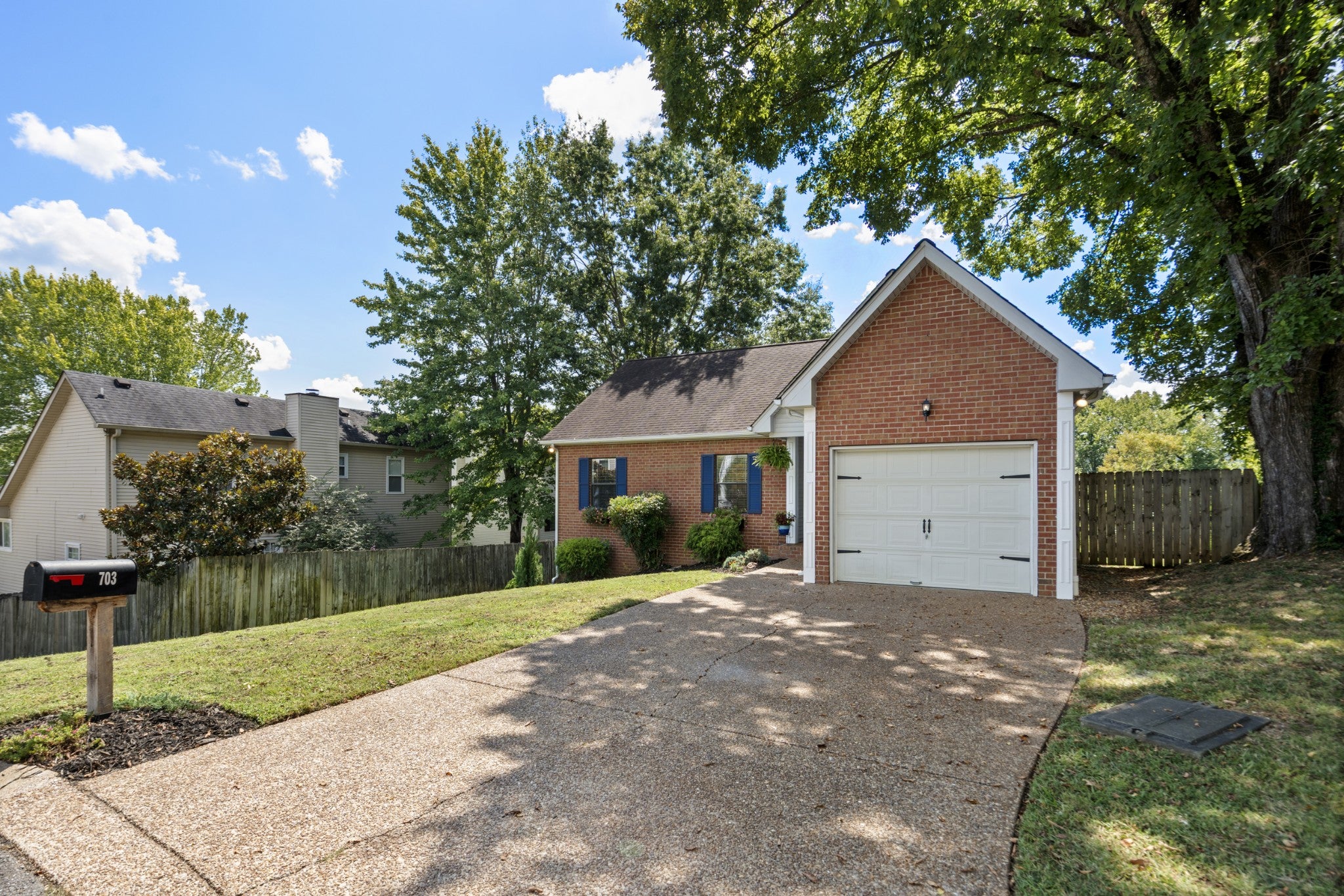 703 Dove Valley Ct