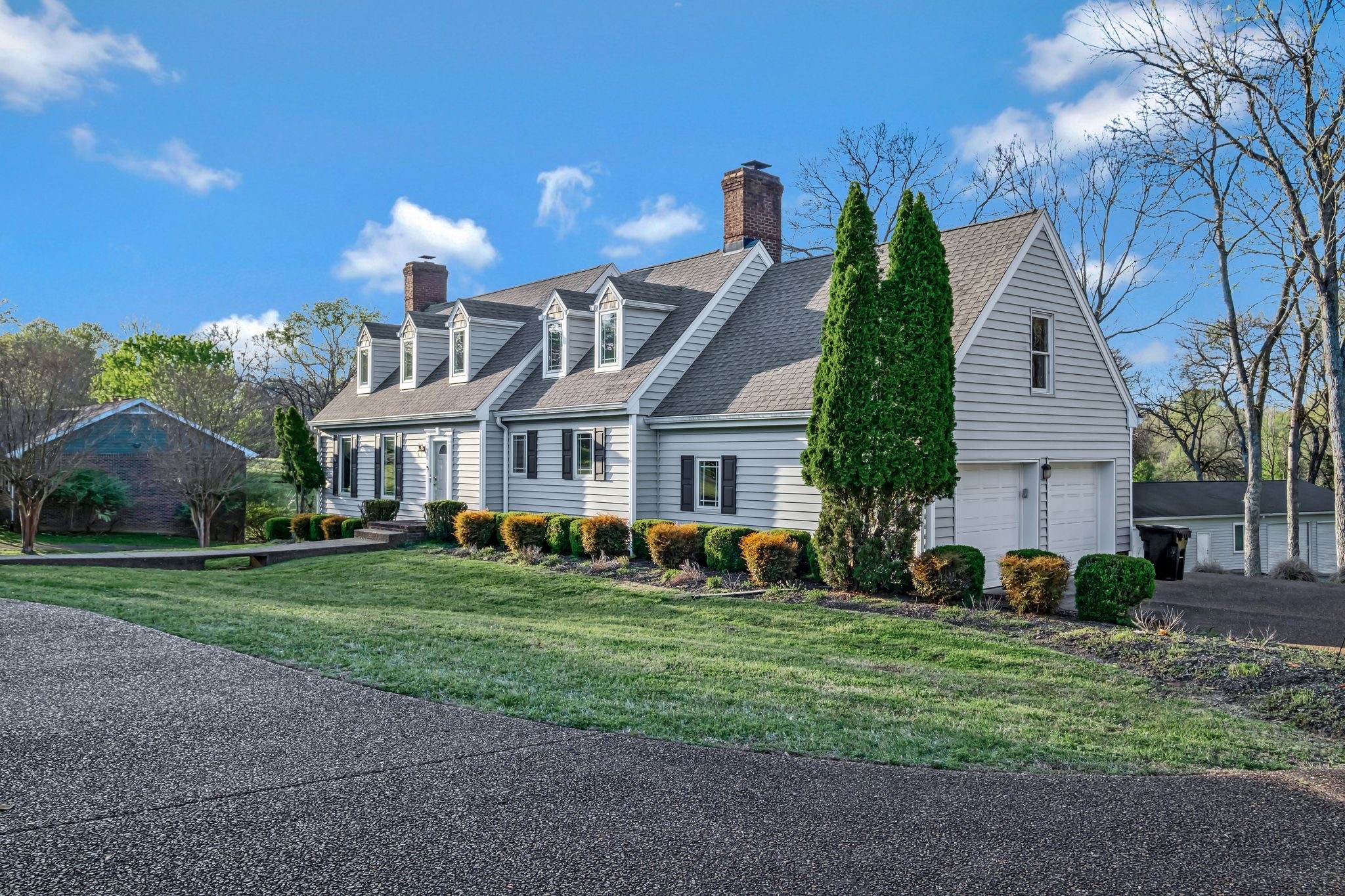 121 Grassland Dr