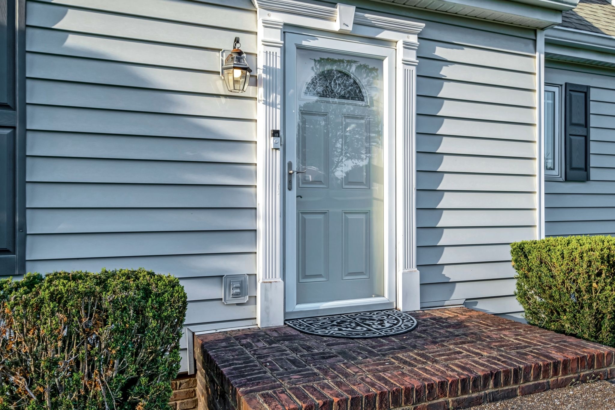 121 Grassland Dr