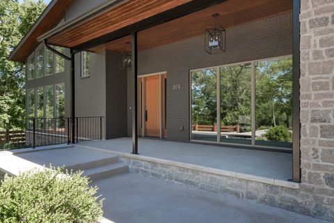 819 Evansdale Dr Nashville TN 37220