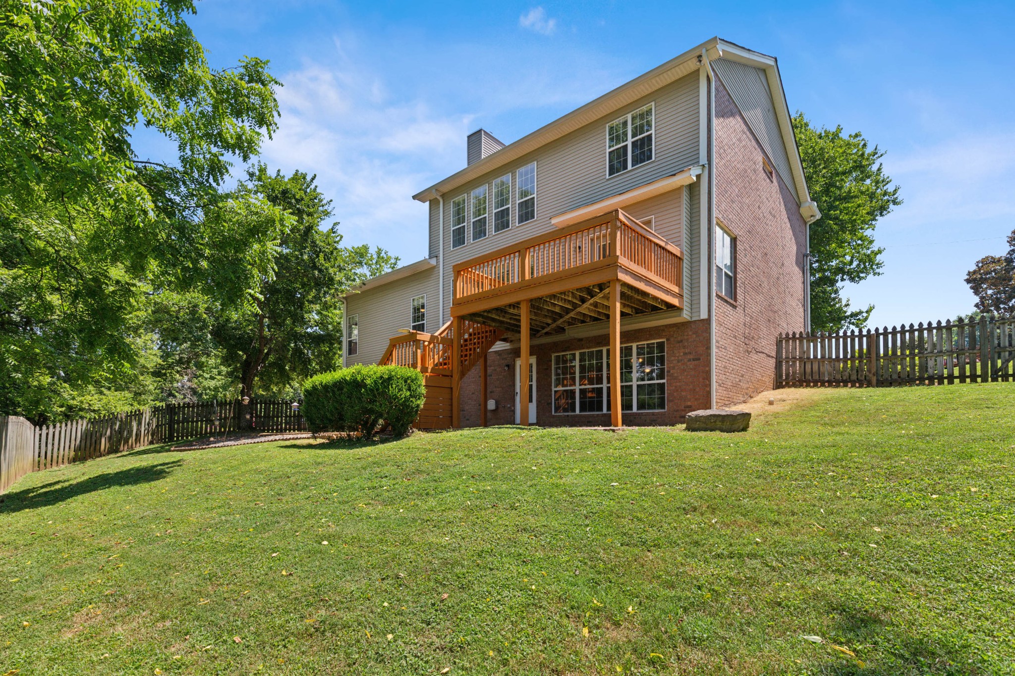 5708 Green Apple Ln