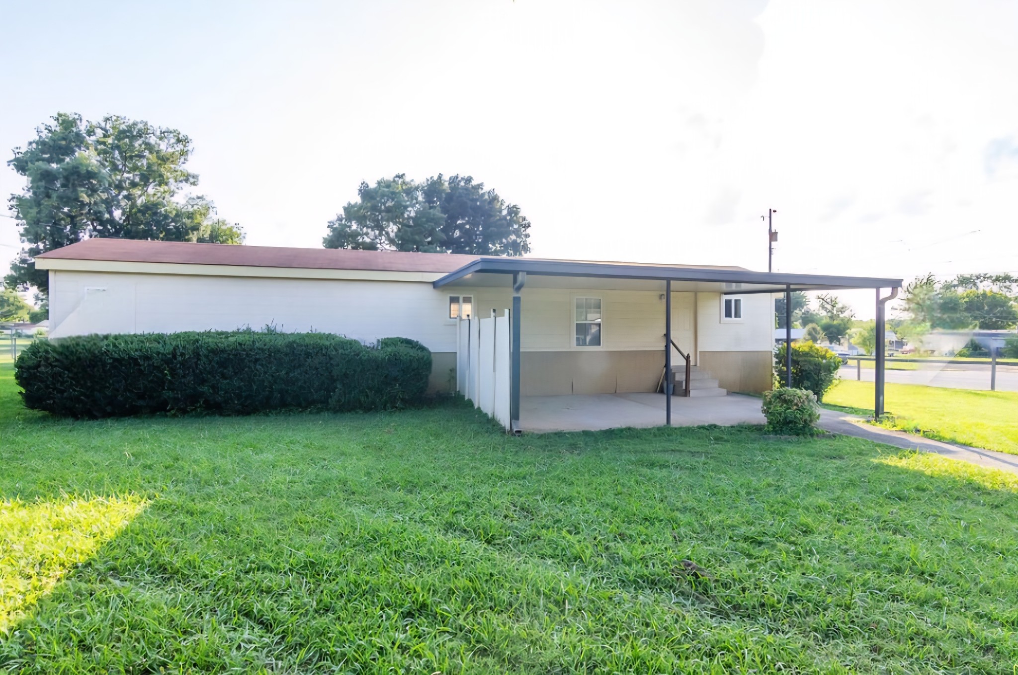 207 Hurricane Cir