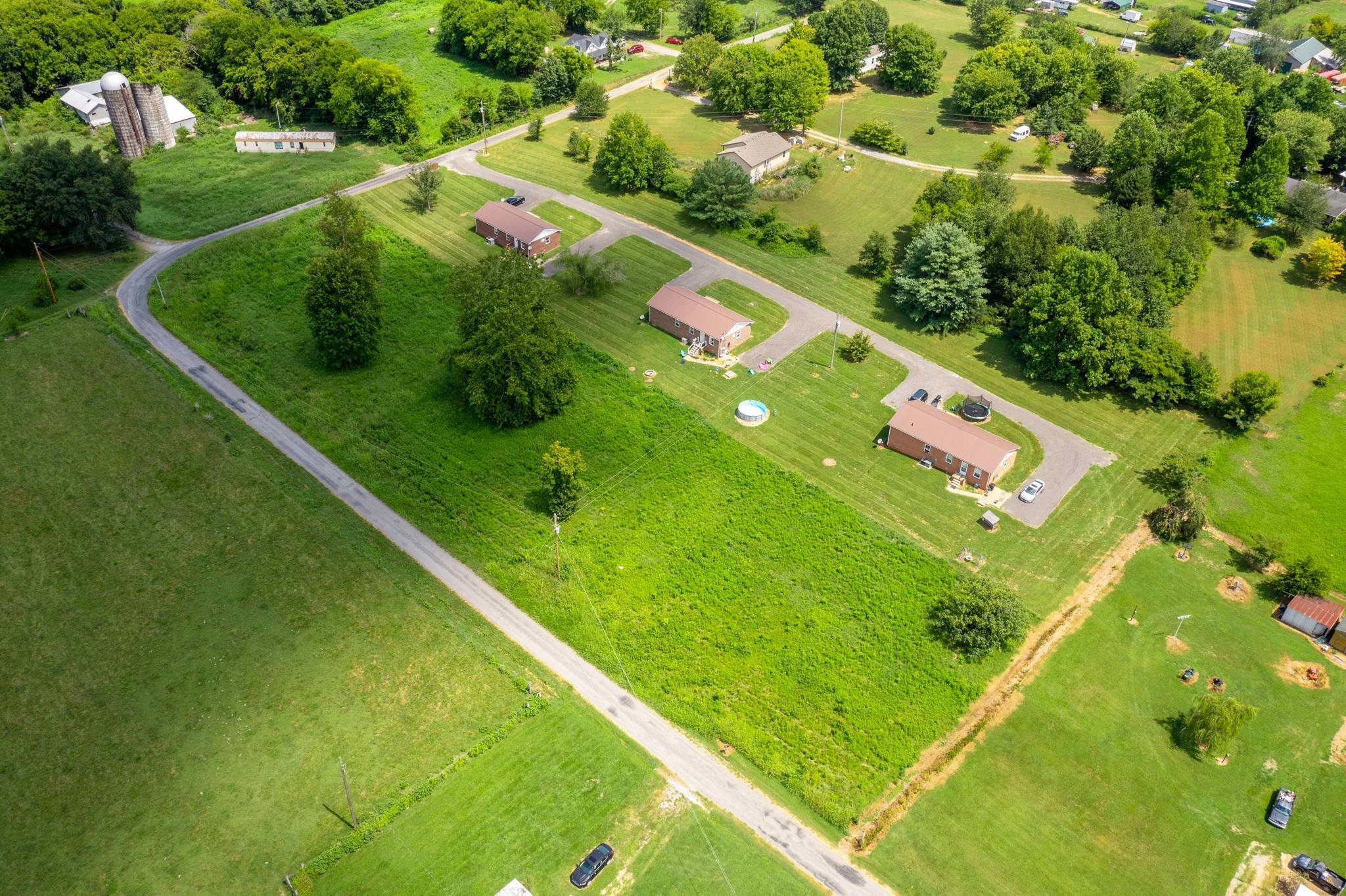 7560 Greenwood Rd