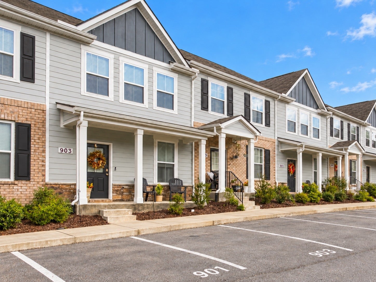 903 Marcy Lndg