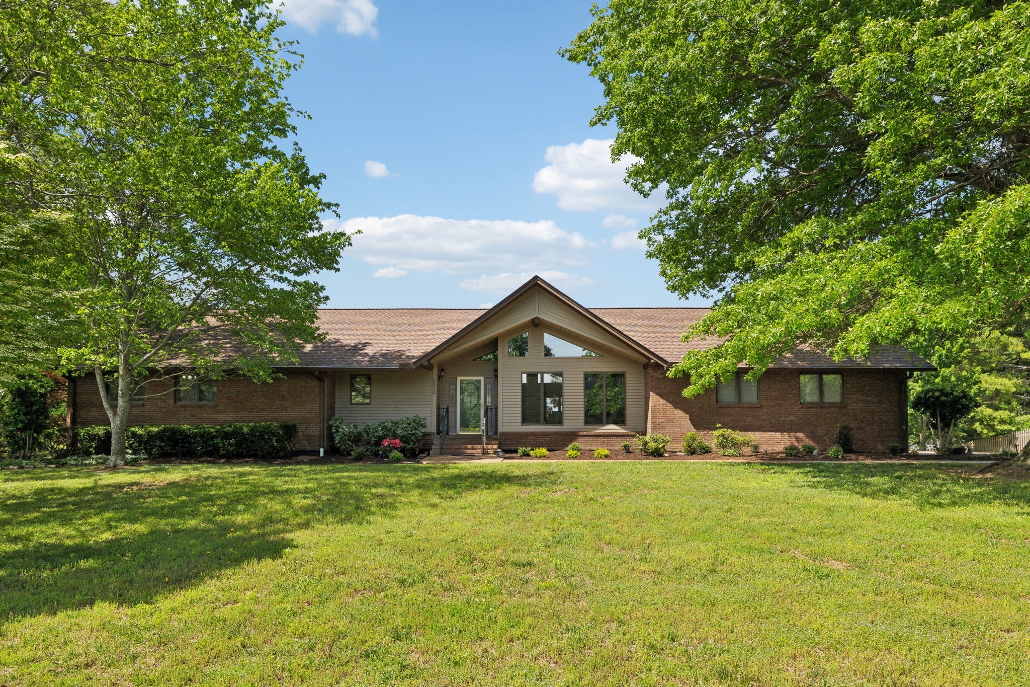 1314 Huntington Dr