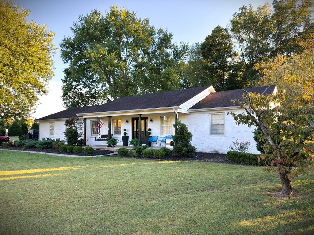 165 Walnut Cir