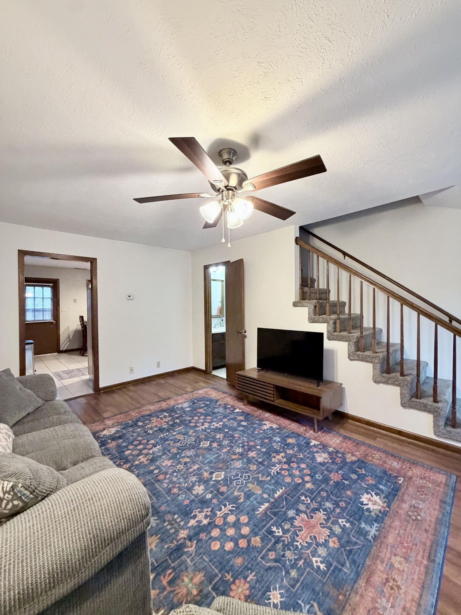 110 Elleta Ave #5