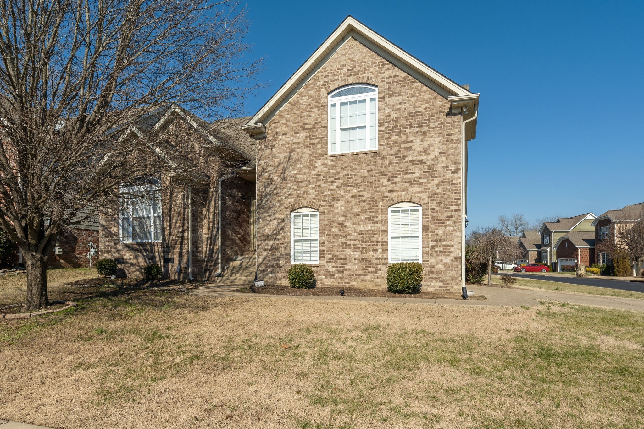Madison, Tennessee 37115, United States, 3 Bedrooms Bedrooms, ,2 BathroomsBathrooms,Residential,Pending,143391