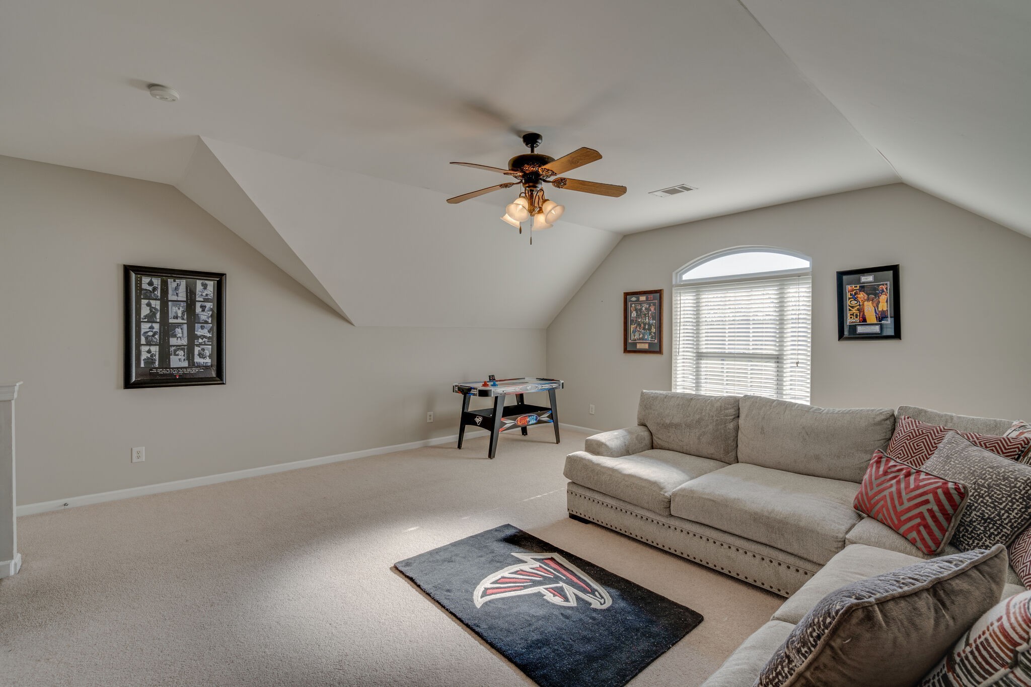 Madison, Tennessee 37115, United States, 3 Bedrooms Bedrooms, ,2 BathroomsBathrooms,Residential,Pending,143391