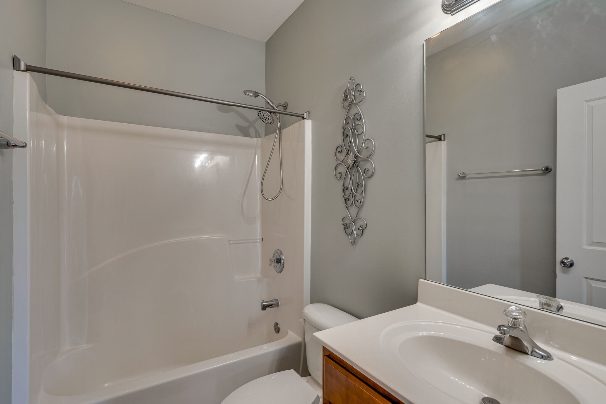 Madison, Tennessee 37115, United States, 3 Bedrooms Bedrooms, ,2 BathroomsBathrooms,Residential,Pending,143391