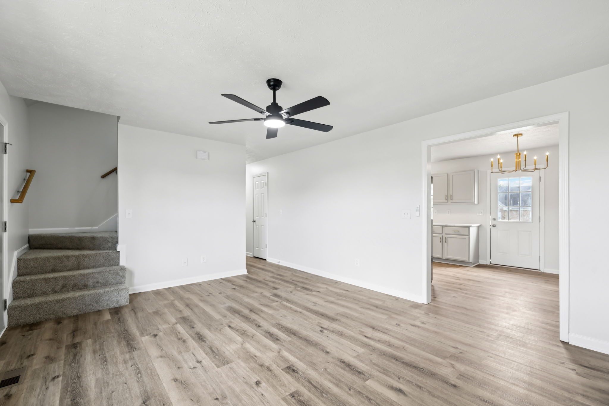 3018 Ridgewood Dr