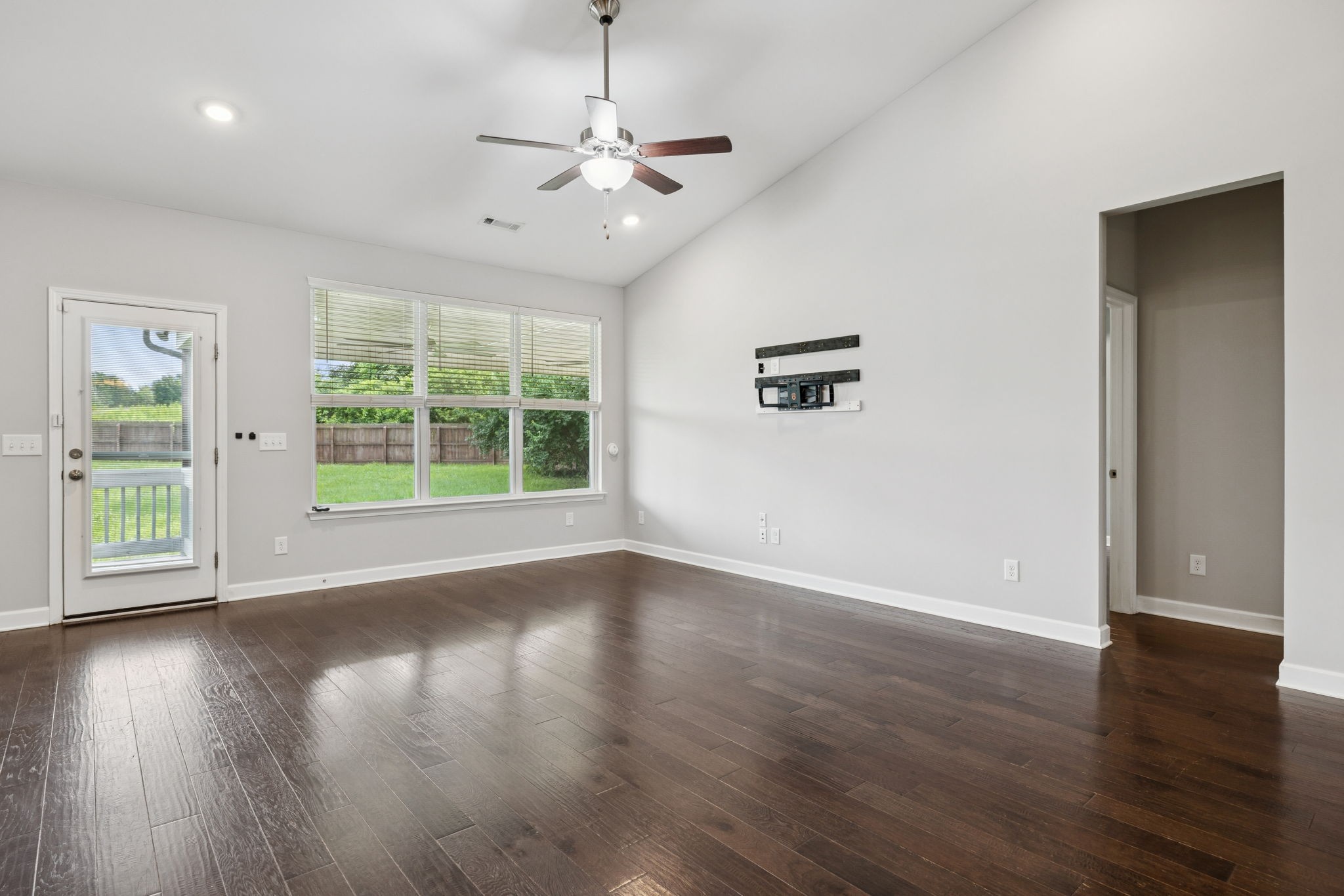321 Twelve Oaks Ln